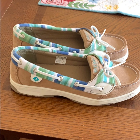 EUC size 4M Sperry Angelfish boat shoes - Picture 3 of 5